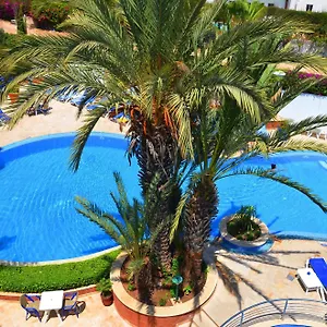 Golden Apartahotel